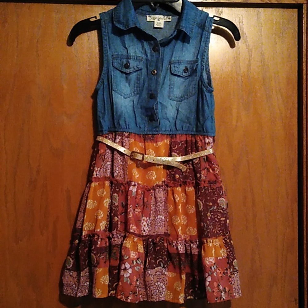 😍Girls Belted Denim Floral Dress Size XXS (4-5).